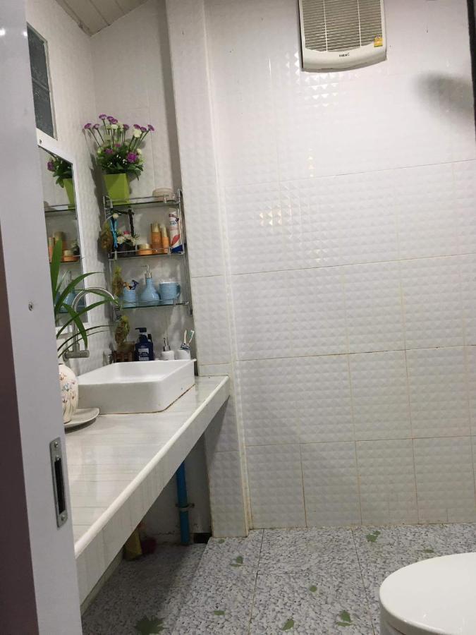 Baan Thabthong Homestay Ban Pak Nam  Екстериор снимка