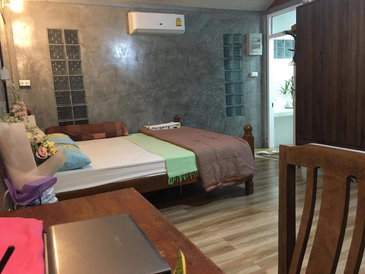 Baan Thabthong Homestay Ban Pak Nam  Екстериор снимка