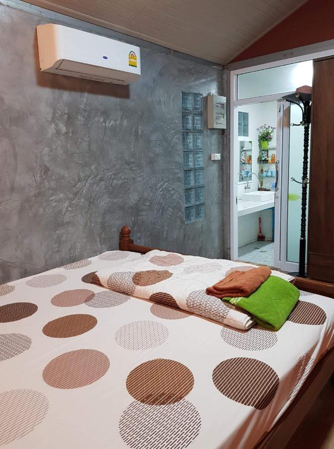 Baan Thabthong Homestay Ban Pak Nam  Екстериор снимка